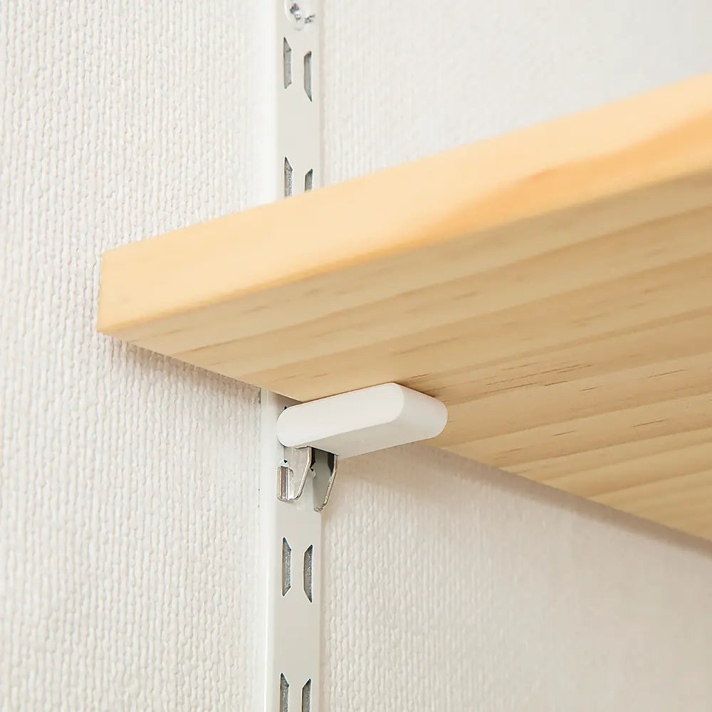 ホワイト色を使用しています